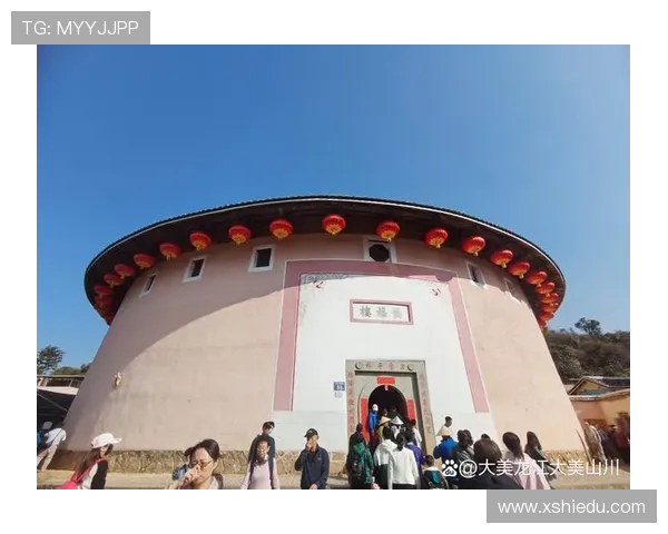 梅州客家文化传承与发展:探析其独特语言、习俗与现代变革的融合之路 梅州客家文化传承与发展:探析其独特语言、习俗与现代变革的融合之路