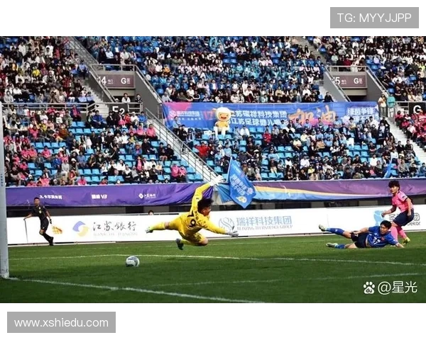 南京足球队展现顽强耐力的精彩表现与联赛前景分析